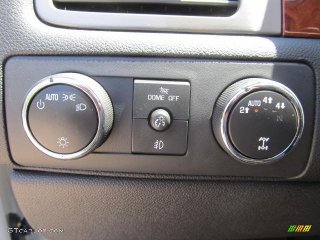 2014 Chevrolet Tahoe LTZ 4x4 Controls Photo #83912854