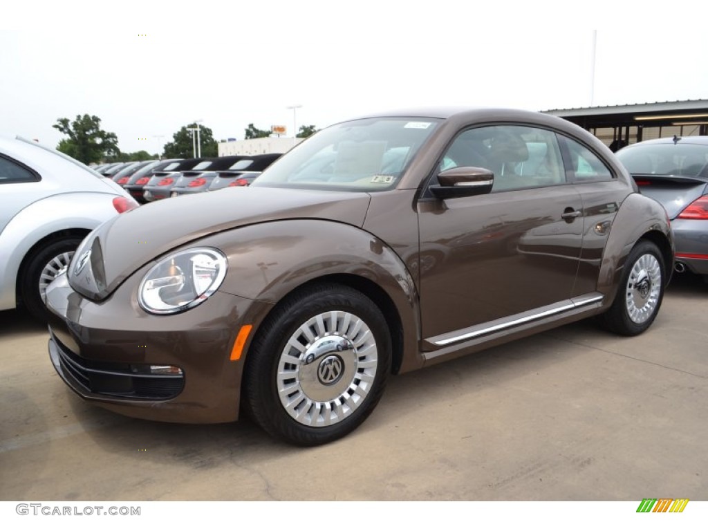 2013 Toffee Brown Metallic Volkswagen Beetle 2.5L 83884027 Photo 6