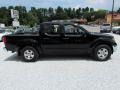 Super Black - Frontier SE Crew Cab 4x4 Photo No. 3
