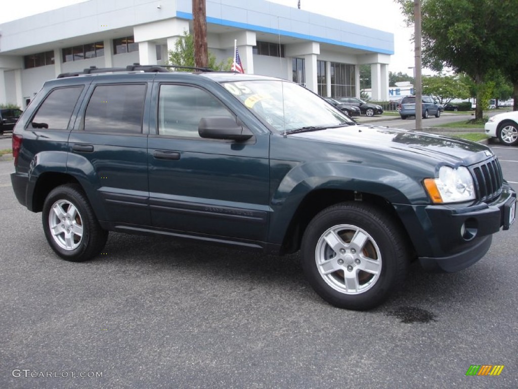 2005 Grand Cherokee Laredo 4x4 - Deep Beryl Green Pearl / Medium Slate Gray photo #4