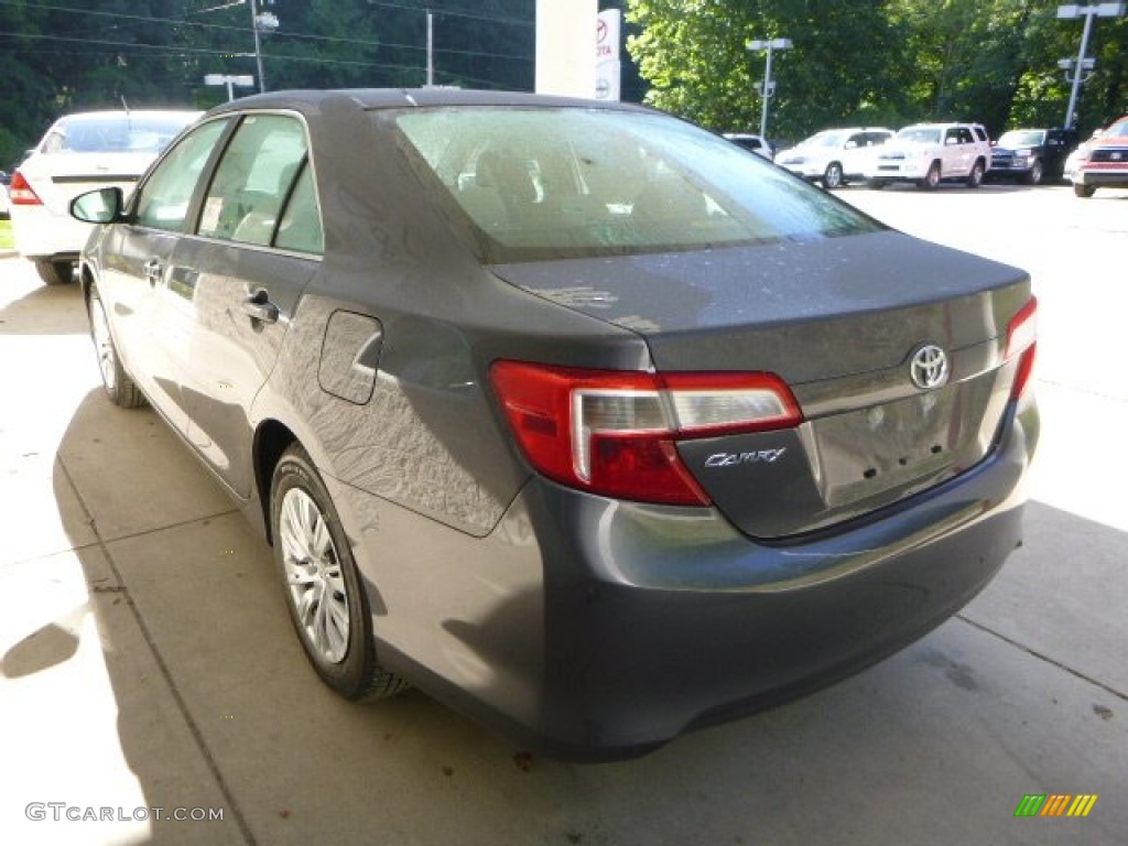 2013 Camry L - Magnetic Gray Metallic / Ash photo #4