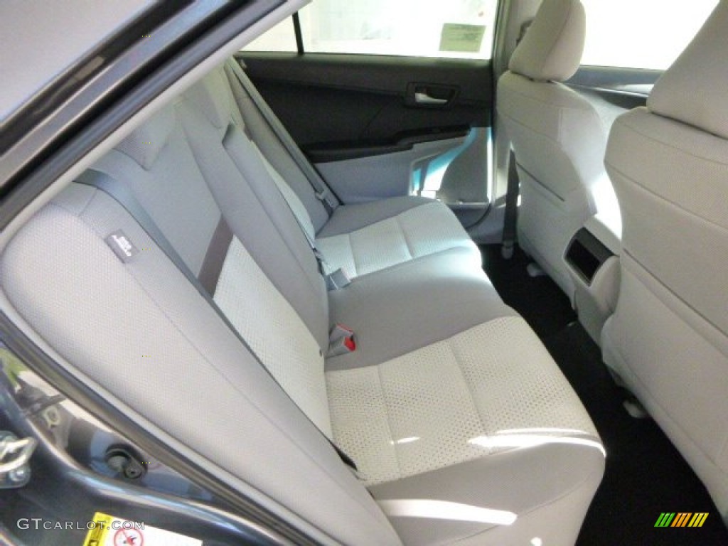 2013 Camry L - Magnetic Gray Metallic / Ash photo #11