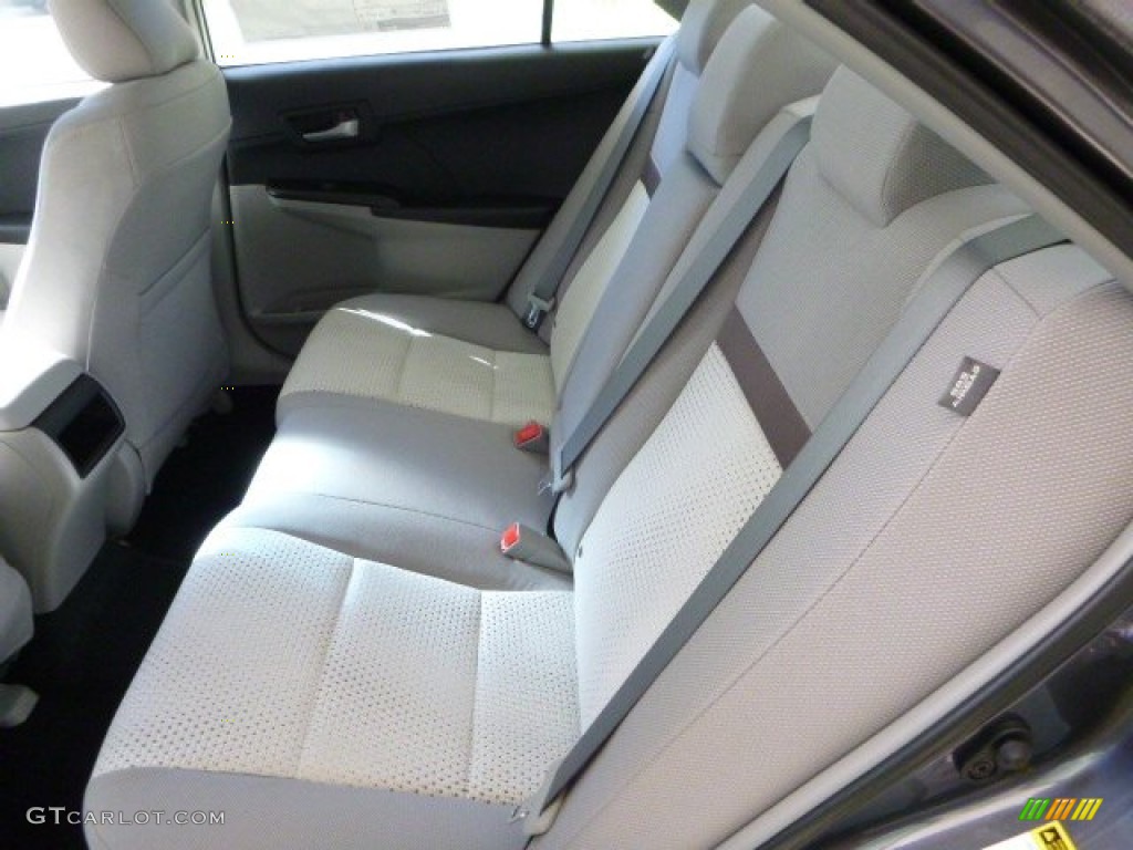 2013 Camry L - Magnetic Gray Metallic / Ash photo #13