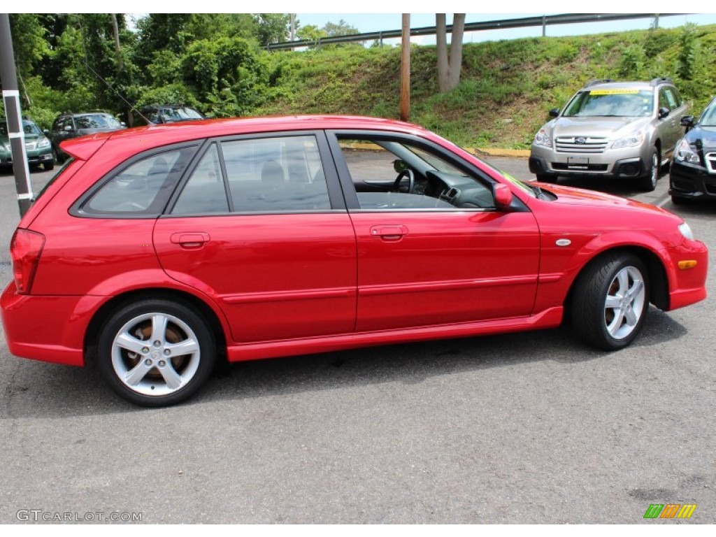 2003 Protege 5 Wagon - Classic Red / Gray photo #4