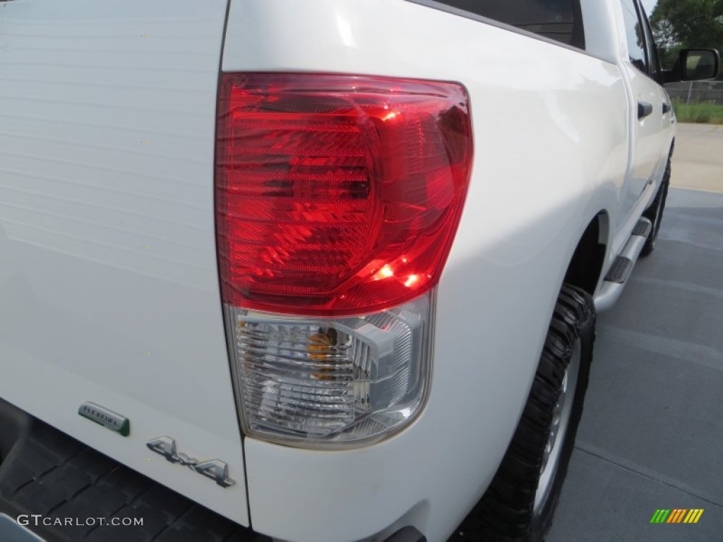 2011 Tundra CrewMax 4x4 - Super White / Graphite Gray photo #17