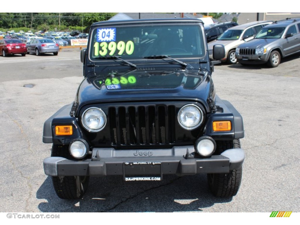 2004 Wrangler Sport 4x4 - Black / Dark Slate Gray photo #2