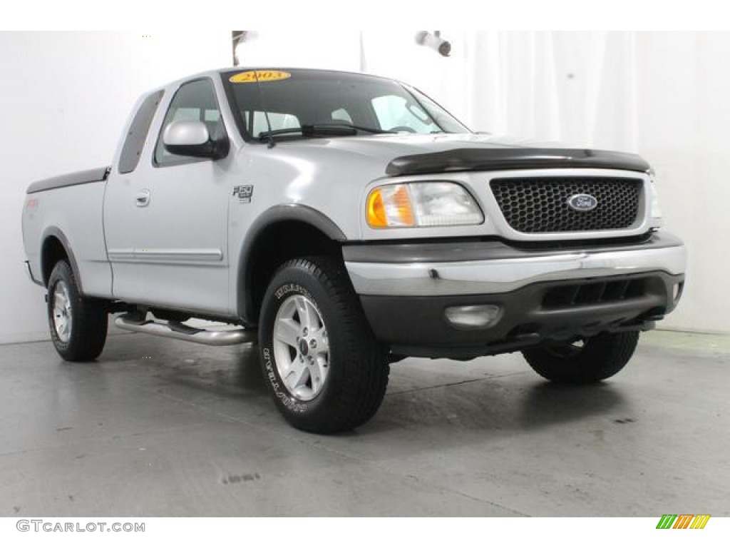 2003 F150 XLT SuperCab 4x4 - Silver Metallic / Dark Graphite Grey photo #4