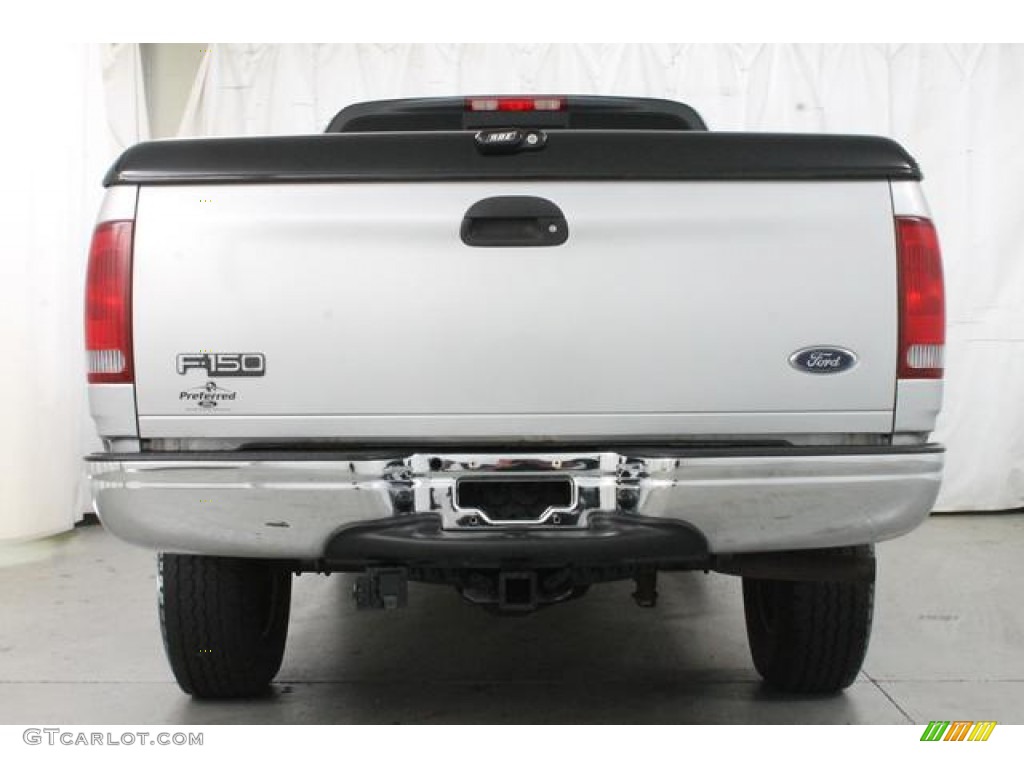2003 F150 XLT SuperCab 4x4 - Silver Metallic / Dark Graphite Grey photo #8