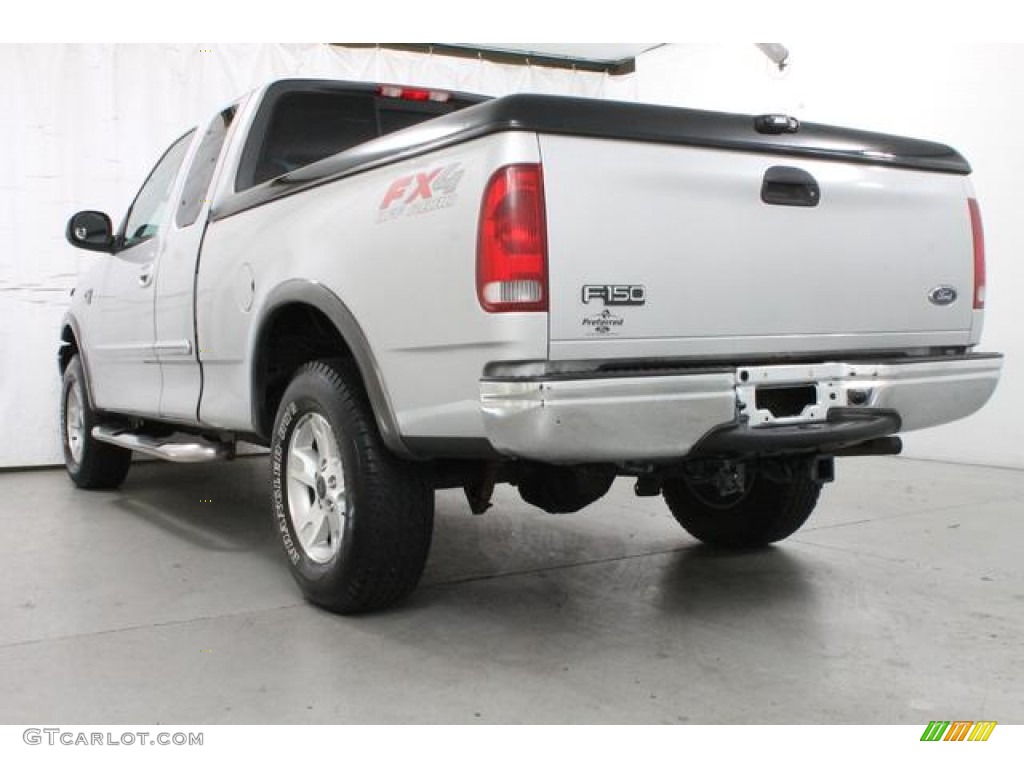 2003 F150 XLT SuperCab 4x4 - Silver Metallic / Dark Graphite Grey photo #9