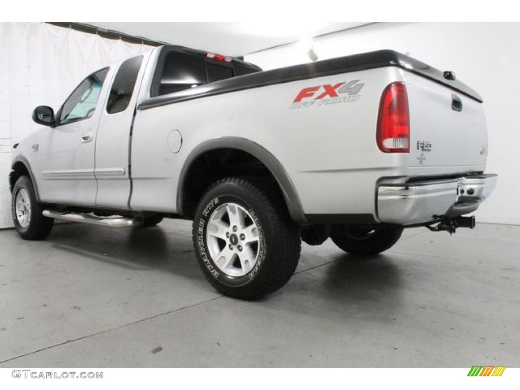 2003 F150 XLT SuperCab 4x4 - Silver Metallic / Dark Graphite Grey photo #10