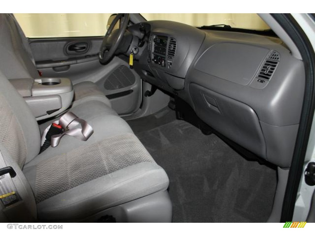 2003 F150 XLT SuperCab 4x4 - Silver Metallic / Dark Graphite Grey photo #41