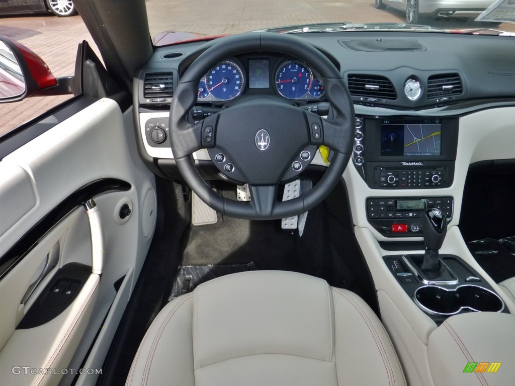 2014 Maserati GranTurismo Sport Coupe Bianco Pregiato Dashboard Photo #83931319