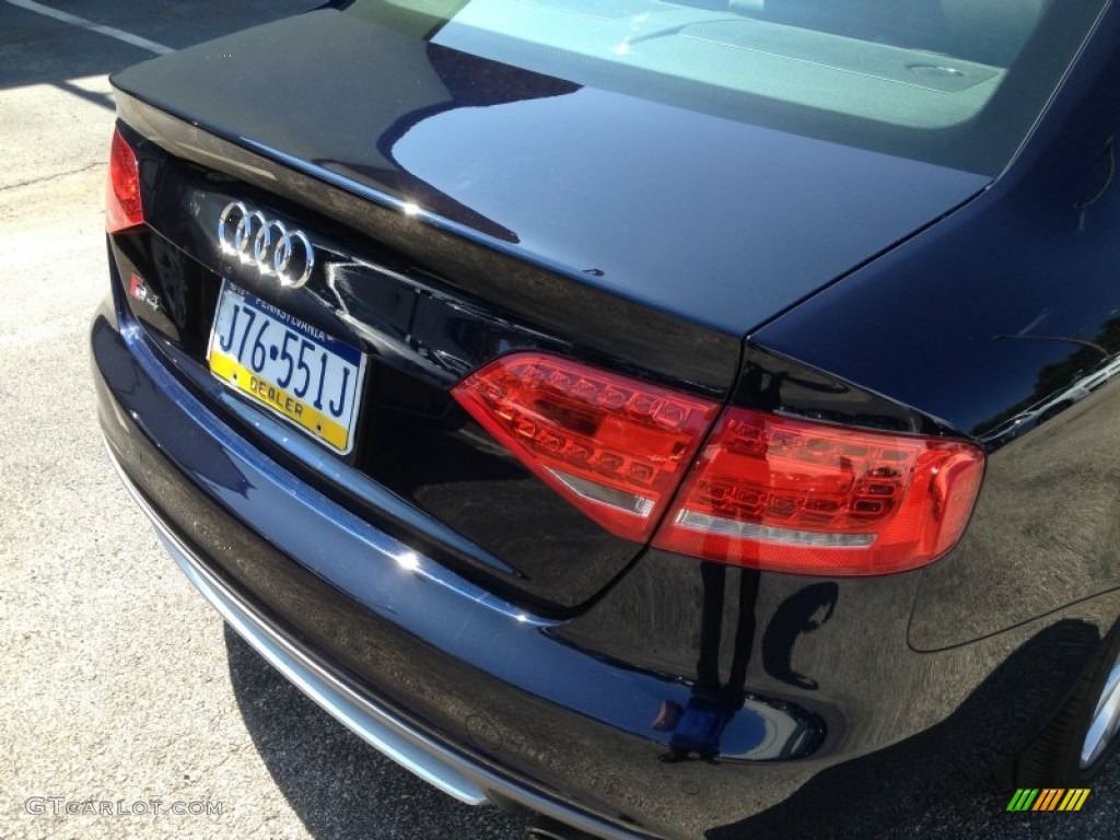 2011 S4 3.0 quattro Sedan - Deep Sea Blue Pearl Effect / Black/Brown photo #10