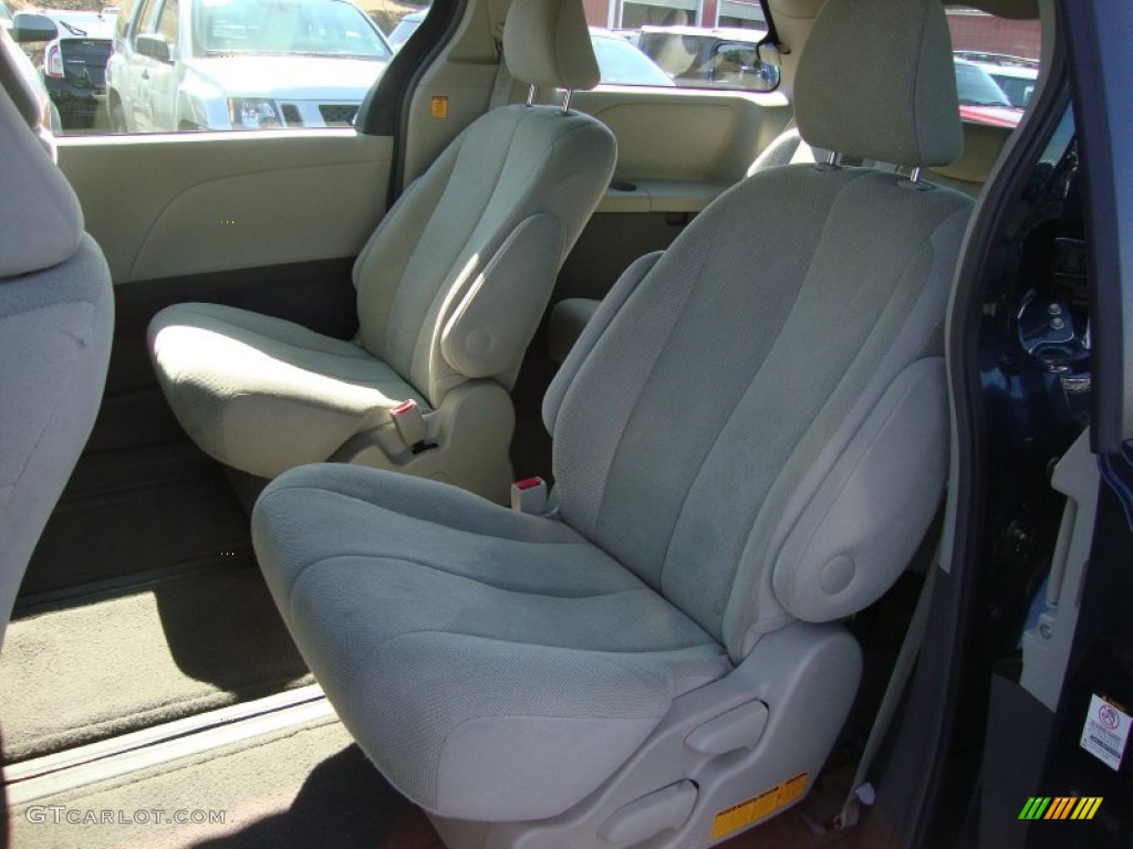 2012 Sienna  - South Pacific Pearl / Light Gray photo #21
