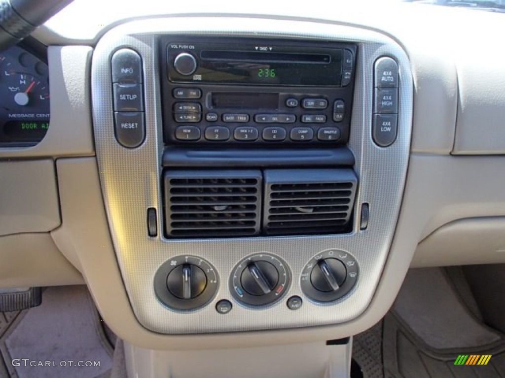 2005 Explorer XLT 4x4 - Mineral Grey Metallic / Graphite photo #11