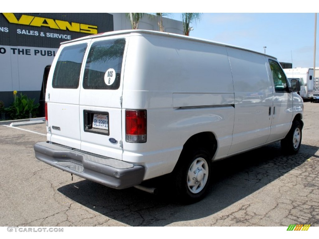 2007 E Series Van E150 Cargo - Oxford White / Medium Flint Grey photo #3