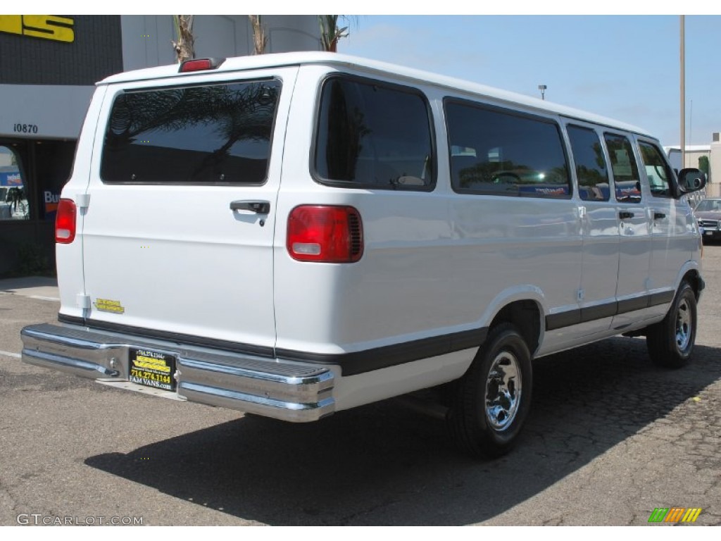 2001 Ram Van 3500 Passenger - Bright White / Dark Slate Gray photo #3