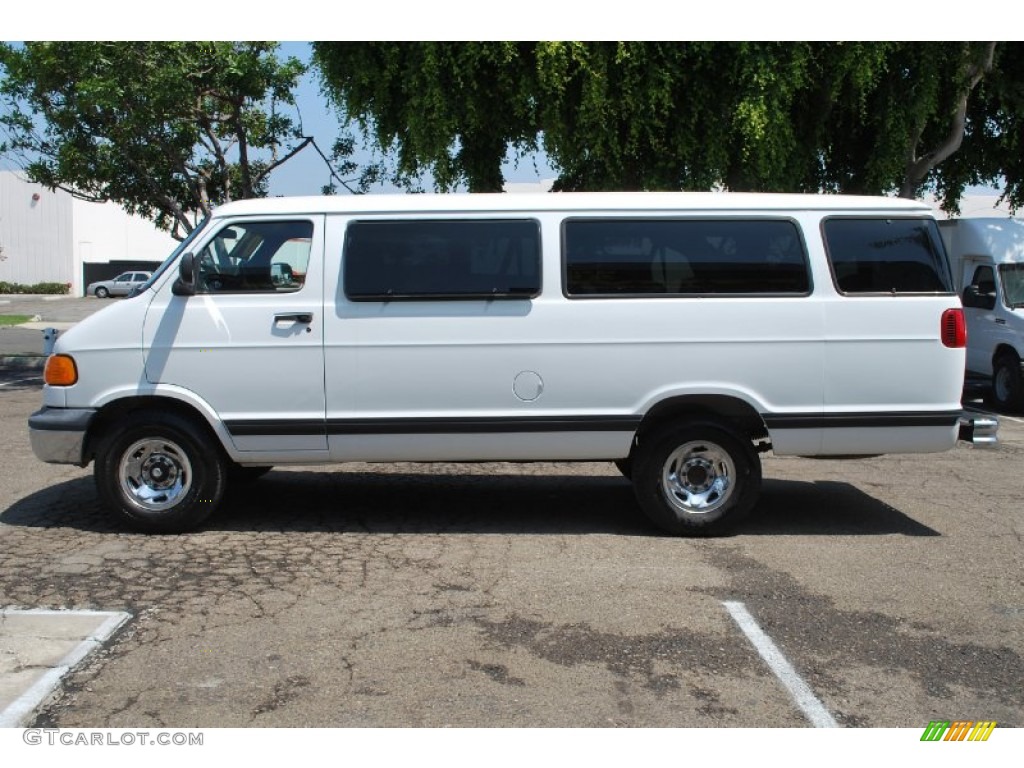2001 Ram Van 3500 Passenger - Bright White / Dark Slate Gray photo #7