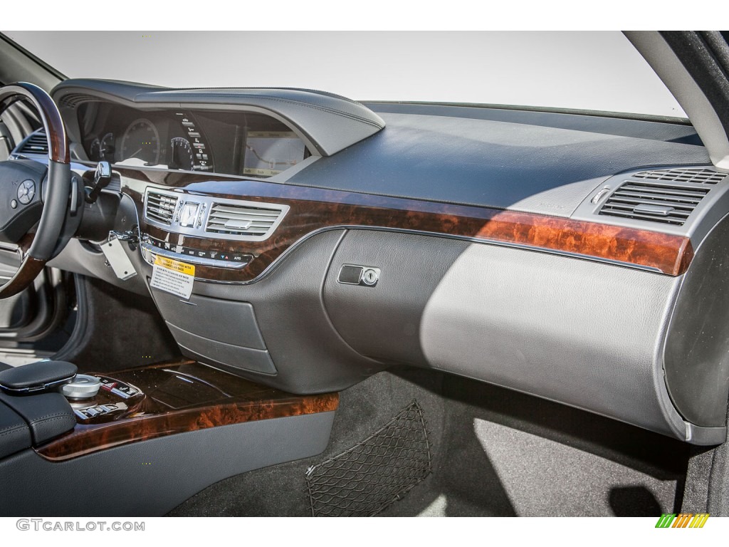 2013 S 350 BlueTEC 4Matic - Black / Black photo #8