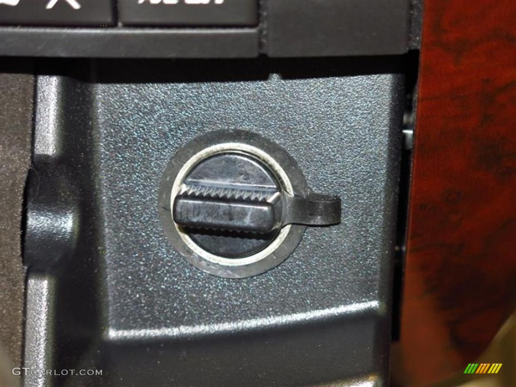 2006 CTS Sedan - Silver Smoke / Cashmere photo #20