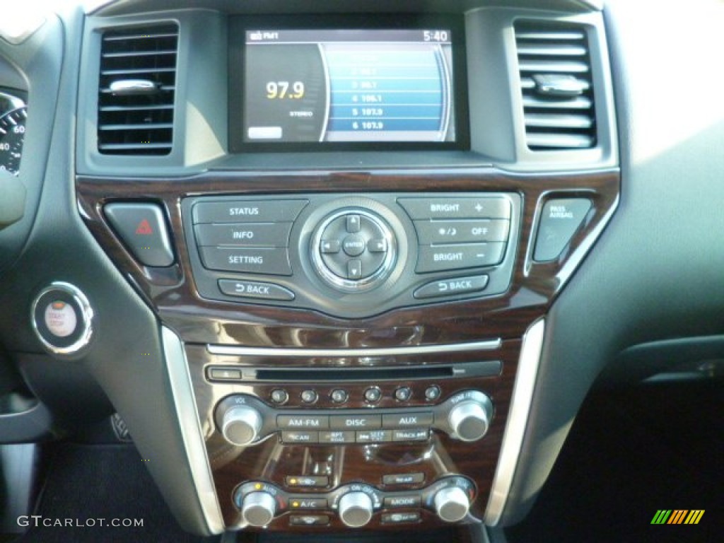 2014 Nissan Pathfinder SL AWD Controls Photo #83942608