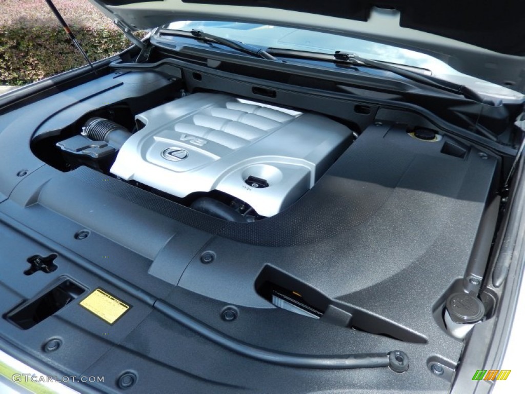 2011 Lexus LX 570 Engine Photos