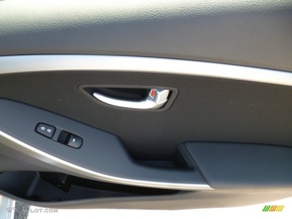 2013 Elantra GT - Silver / Black photo #11