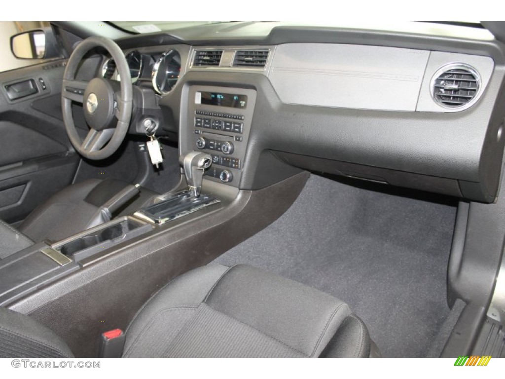 2010 Mustang V6 Coupe - Sterling Grey Metallic / Charcoal Black photo #31