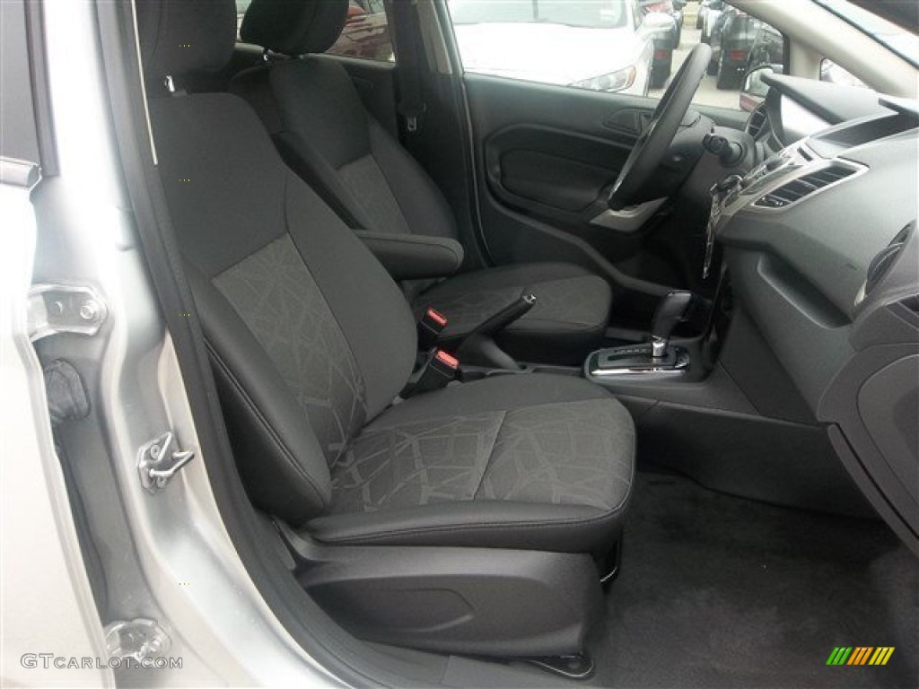 2013 Fiesta SE Sedan - Ingot Silver / Charcoal Black photo #8