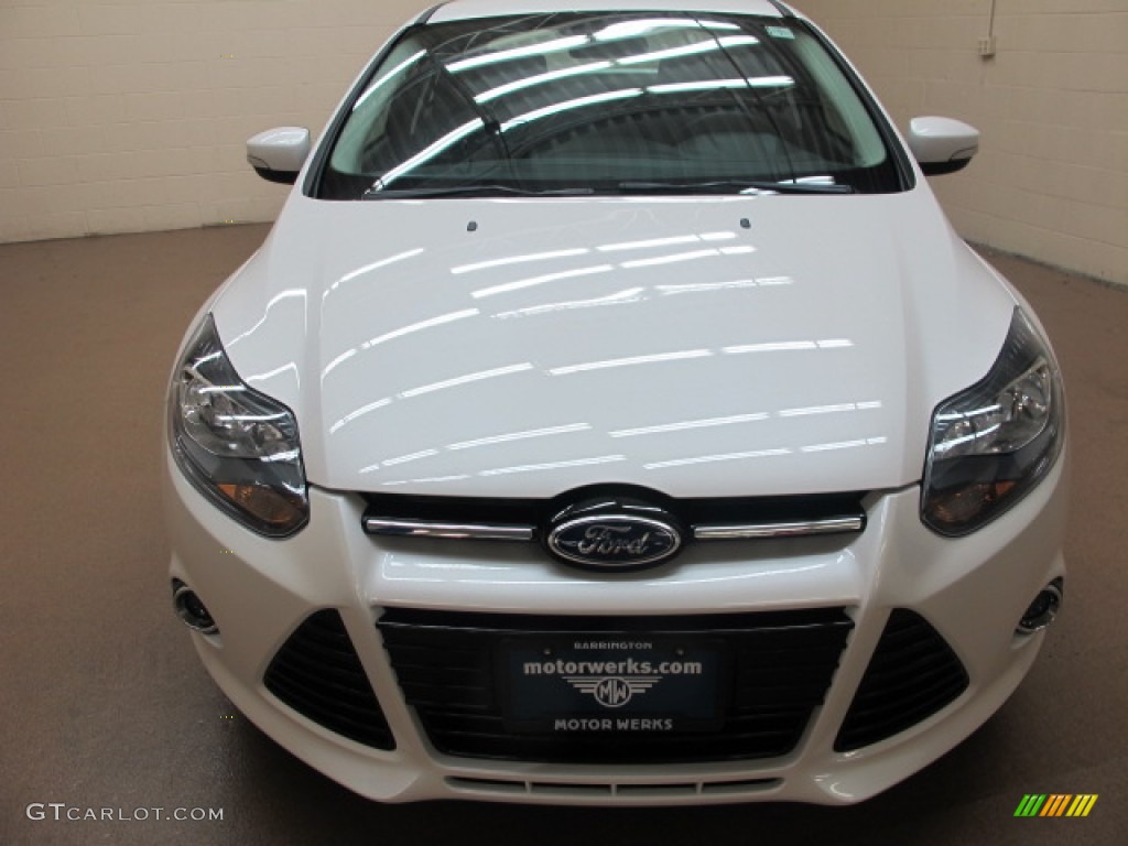 2012 Focus Titanium Sedan - White Platinum Tricoat Metallic / Charcoal Black photo #2