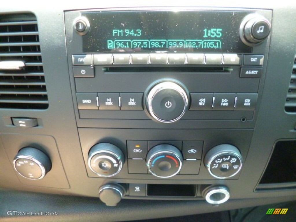 2010 Chevrolet Silverado 1500 LT Extended Cab 4x4 Controls Photo #83946874