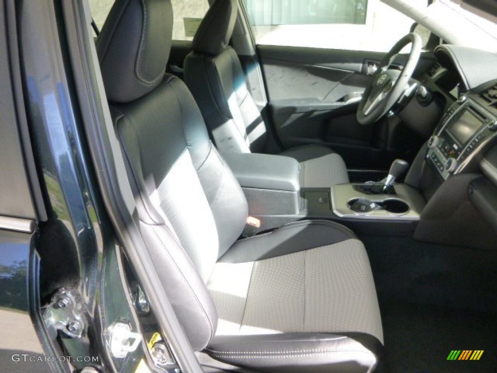 2013 Camry SE V6 - Cosmic Gray Metallic / Black/Ash photo #9
