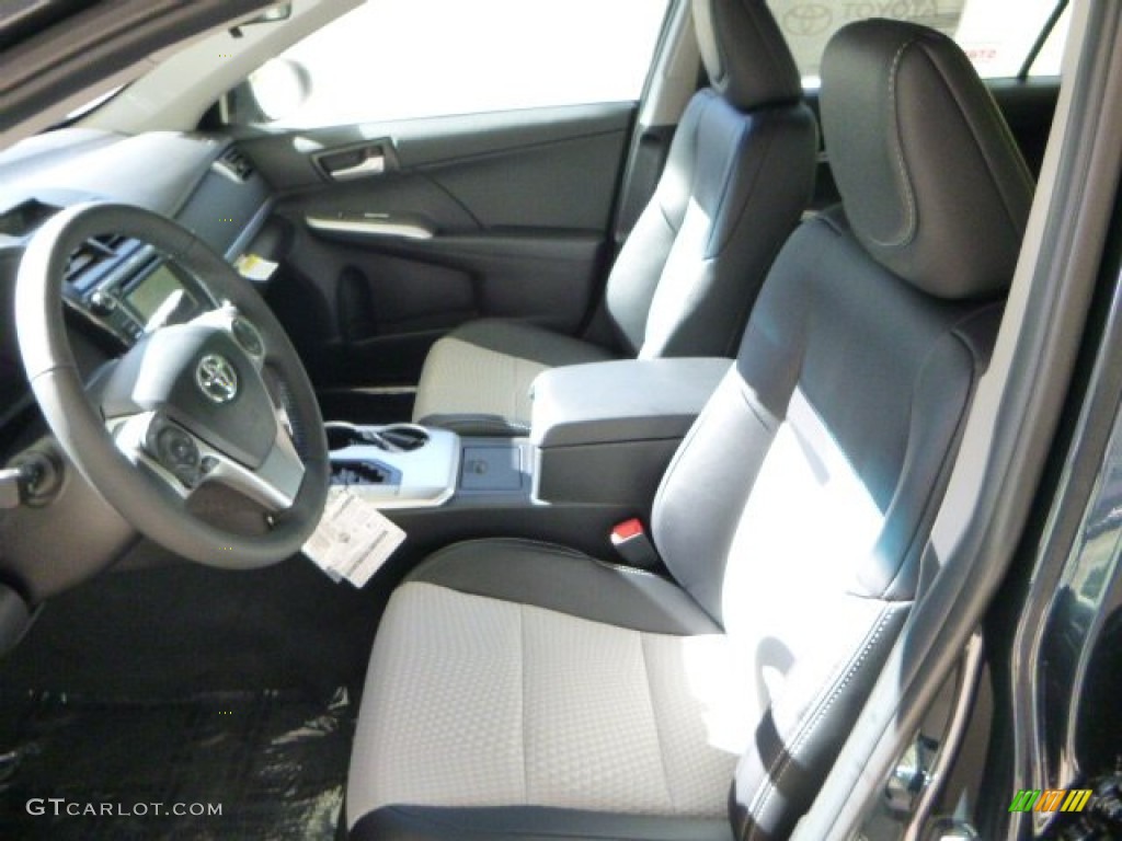 2013 Camry SE V6 - Cosmic Gray Metallic / Black/Ash photo #12
