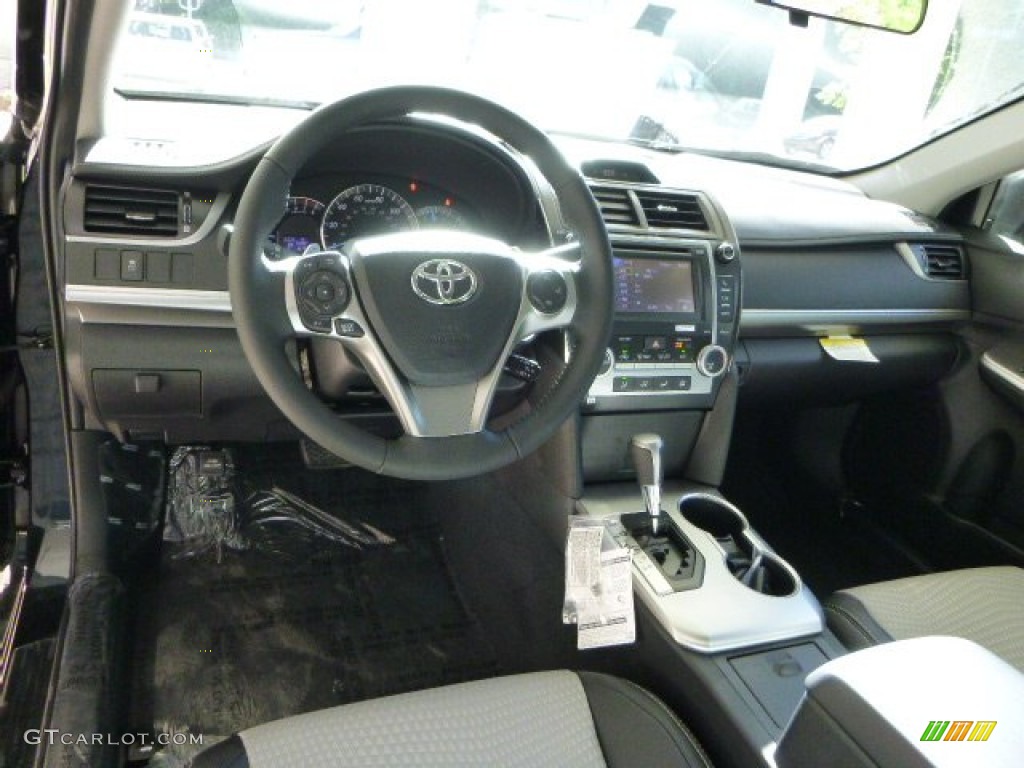 2013 Camry SE V6 - Cosmic Gray Metallic / Black/Ash photo #14