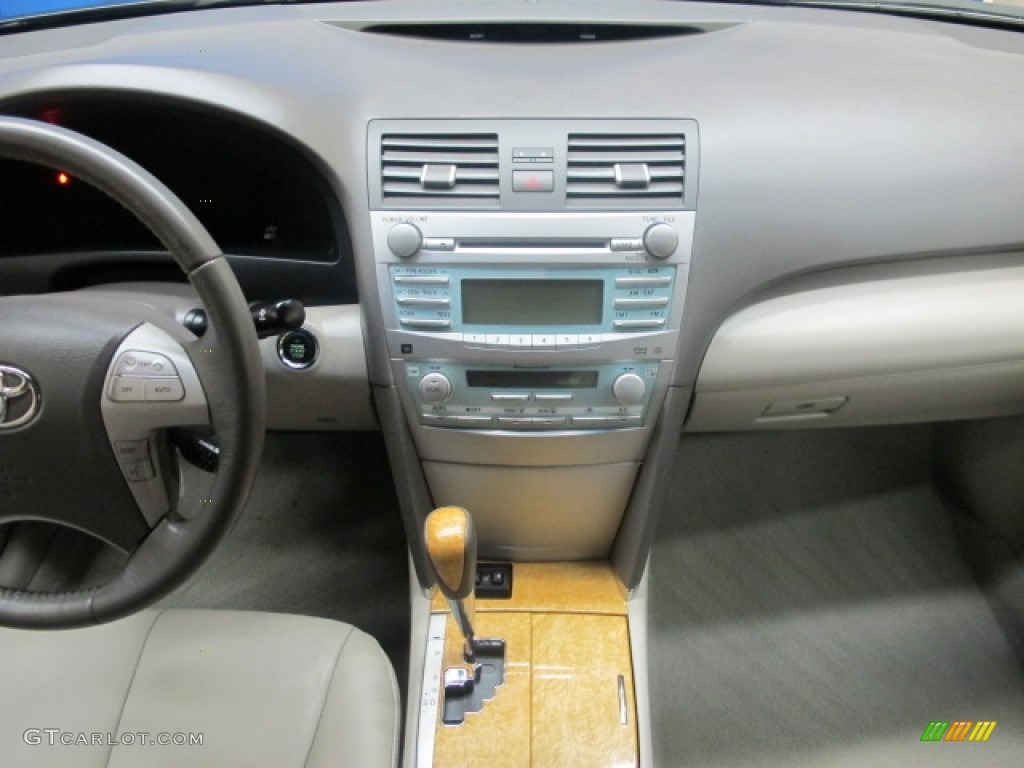 2007 Camry XLE V6 - Black / Bisque photo #26