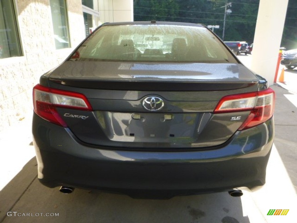 2013 Camry SE V6 - Magnetic Gray Metallic / Black/Ash photo #3