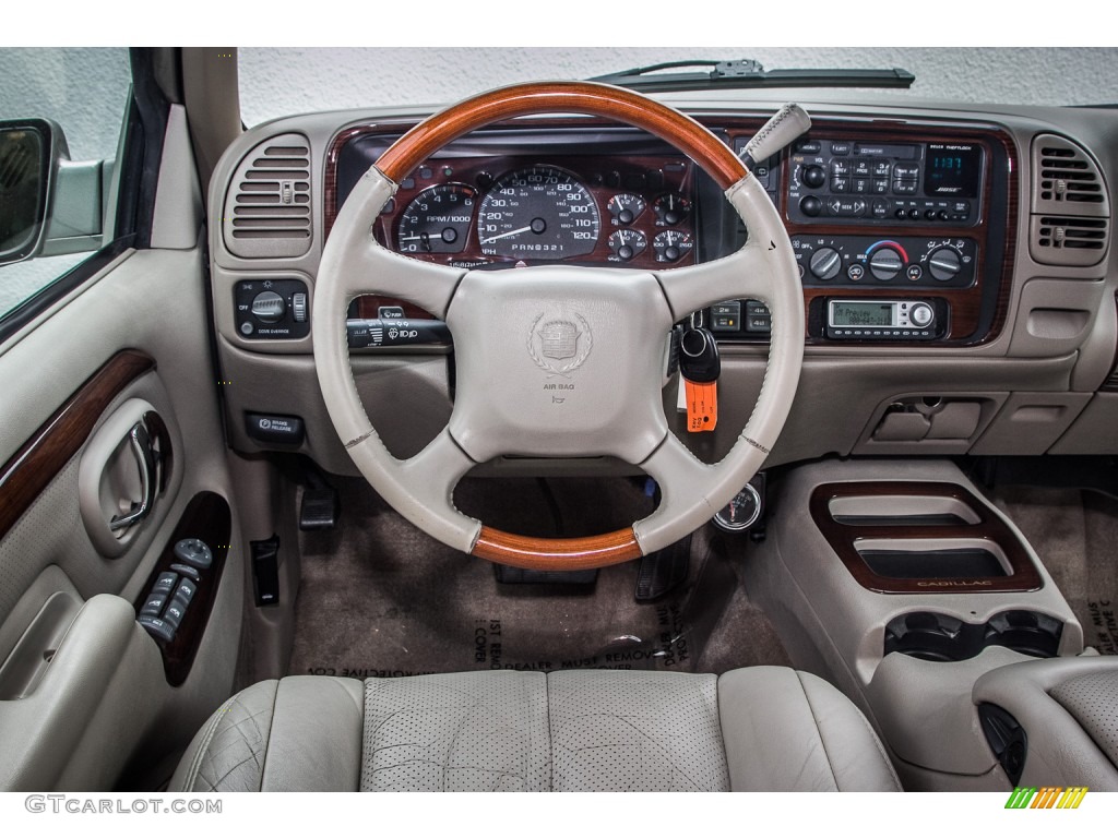 1999 Cadillac Escalade 4WD Neutral Dashboard Photo #83949859