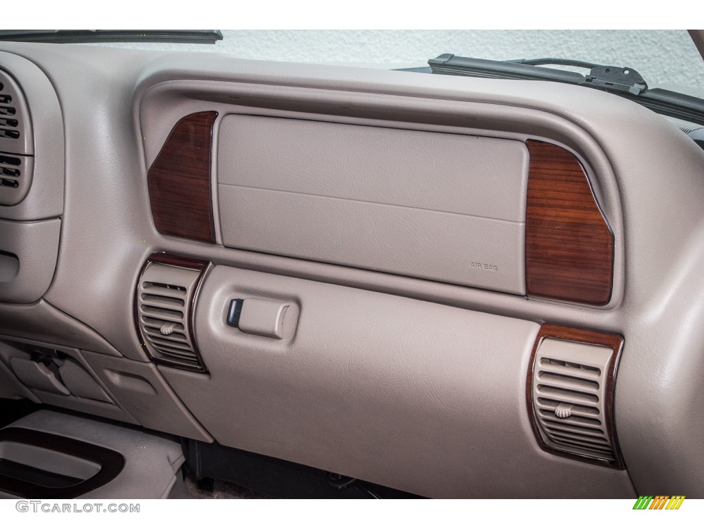 1999 Escalade 4WD - Silver Sand / Neutral photo #19