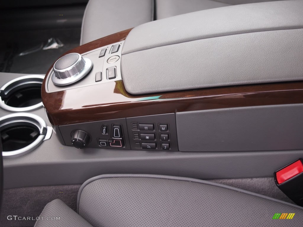 2008 BMW 7 Series 750i Sedan Controls Photos