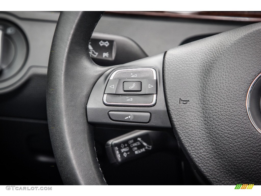 2012 Volkswagen CC Lux Plus Controls Photos