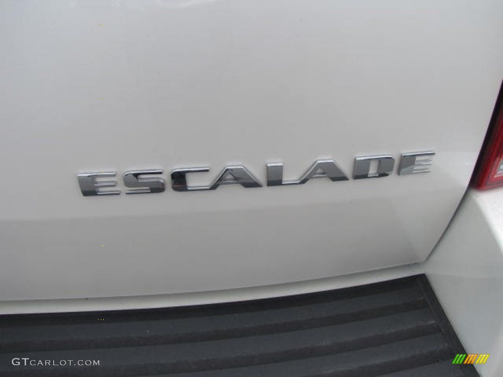 2011 Escalade AWD - White Diamond Tricoat / Cashmere/Cocoa photo #42