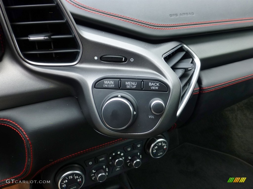 2010 Ferrari 458 Italia Controls Photo #83953462