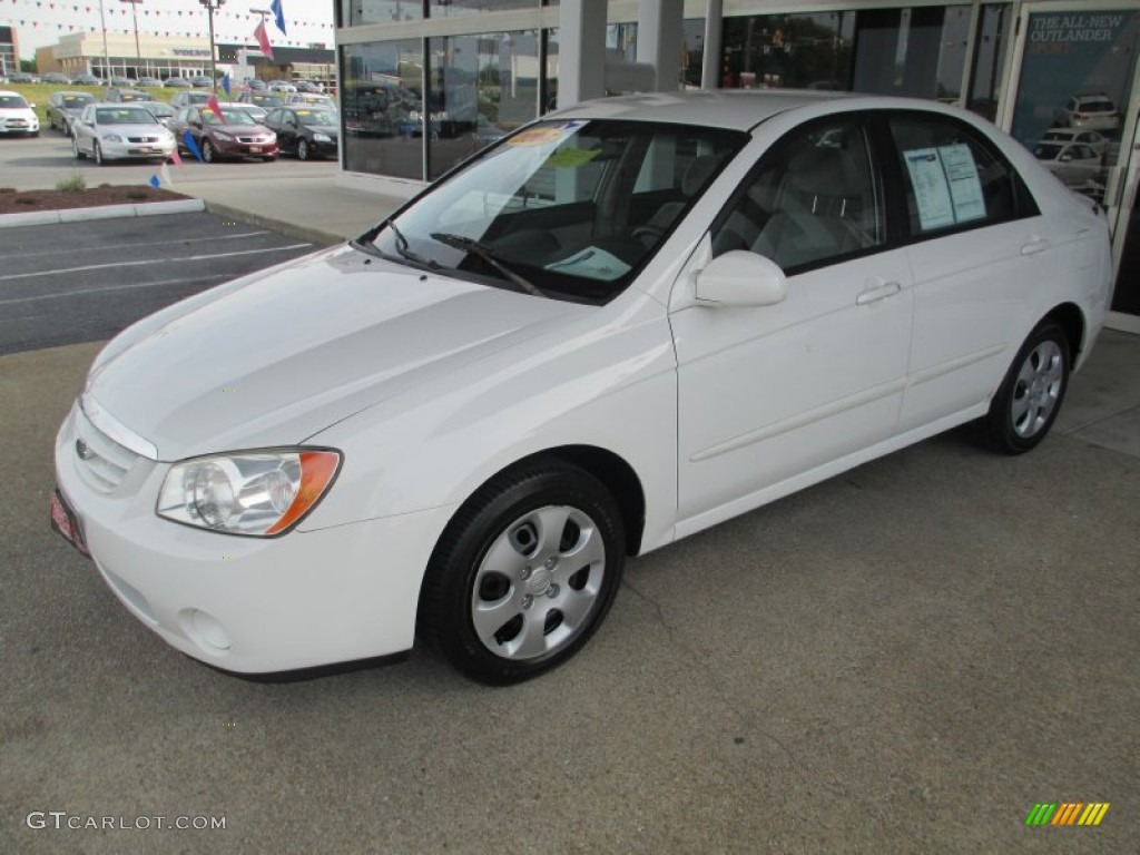 2004 Spectra LX Sedan - Clear White / Gray photo #3