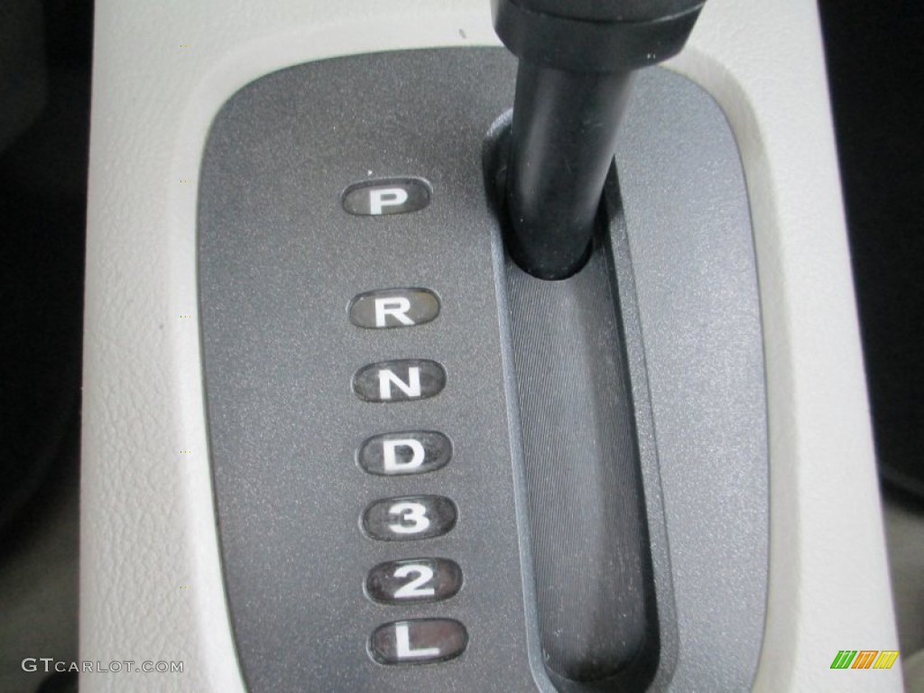 2004 Kia Spectra LX Sedan Transmission Photos