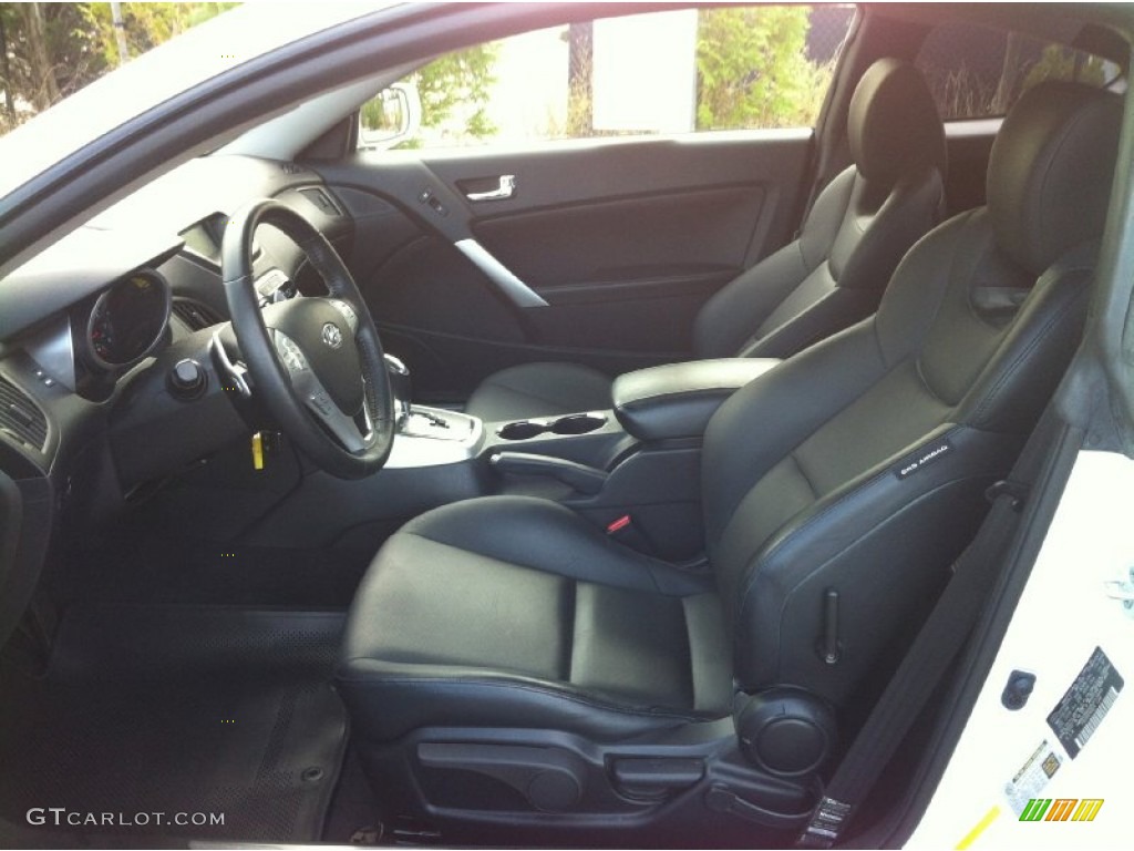 2010 Genesis Coupe 3.8 Grand Touring - Karussell White / Black photo #10