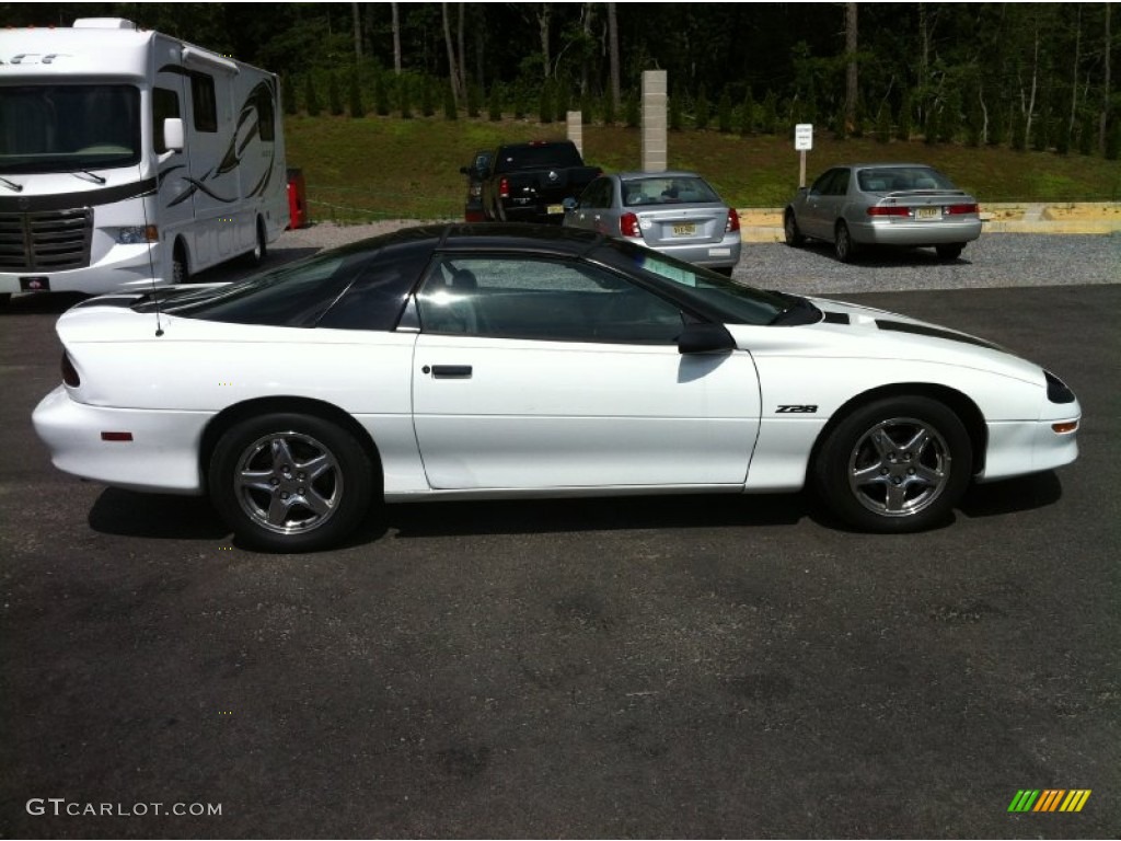 Arctic White 1997 Chevrolet Camaro Z28 Coupe Exterior Photo #83959429