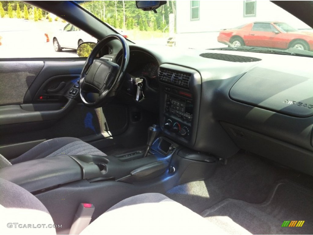 1997 Chevrolet Camaro Z28 Coupe Medium Grey Dashboard Photo #83959462