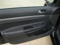 Black Uni - Jetta SE Sedan Photo No. 15