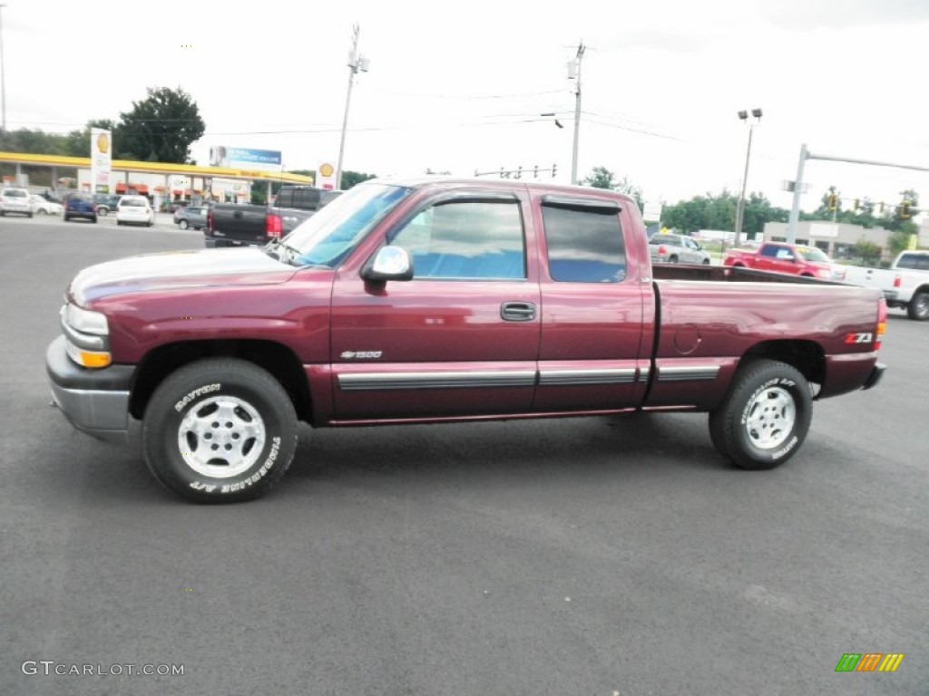 2002 Silverado 1500 LS Extended Cab 4x4 - Dark Carmine Red Metallic / Graphite Gray photo #4