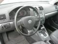 Black Uni - Jetta SE Sedan Photo No. 19